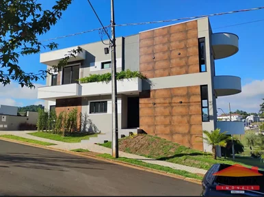 <strong>CASA - CONDOMÍNIO VALE DOS VINHEDOS</strong>