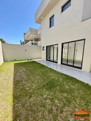 <strong>CASA - CONDOMÍNIO VALE DOS VINHEDOS</strong>