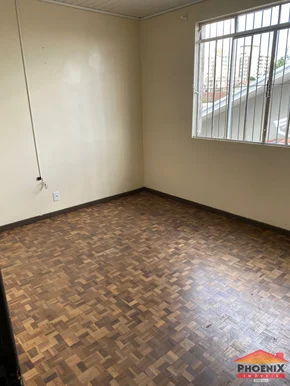 Sobrado Comercial à Venda - Bairro órfãs