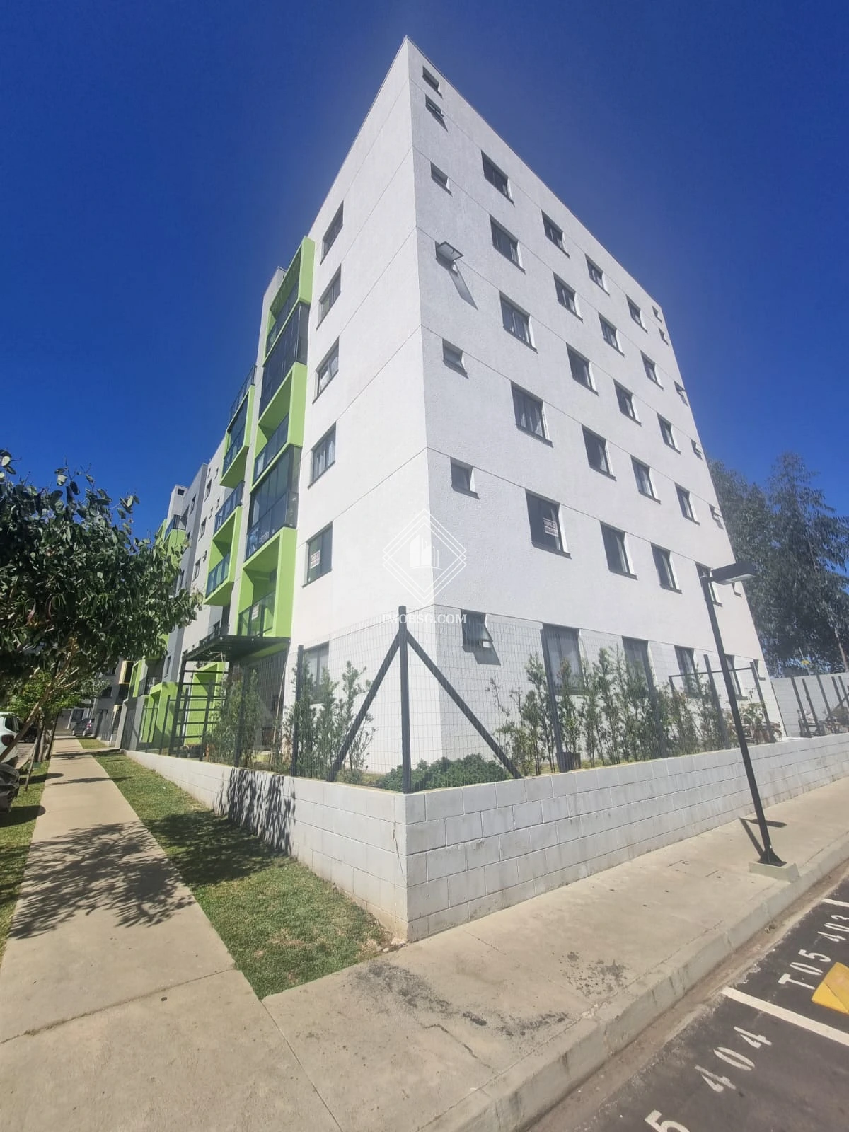 Apartamento 2 Quartos Com Suíte!