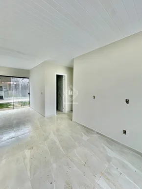 Casa Com Edícula no terraliz