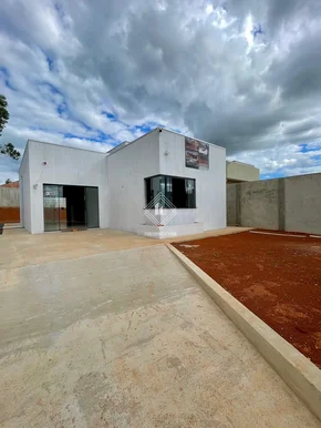 Casa Com Piscina No Jardim Veneza