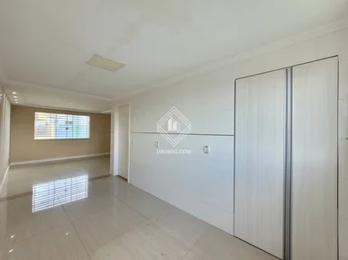 Casa Com Excelente Terreno No Neves