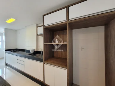 Apartamento Semimobiliado No Edifício Campdóglio
