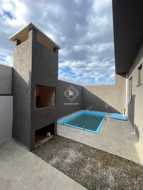 Casa 3 Quartos Com Suíte E Piscina!
