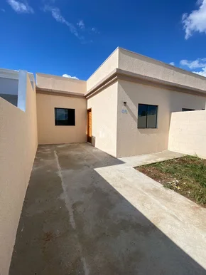Casa De 2 Quartos à Venda - Pronta Para Morar!