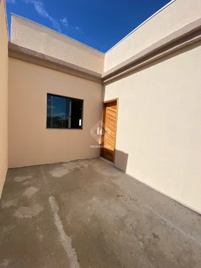Casa De 2 Quartos à Venda - Pronta Para Morar!