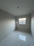 <strong>Casa com suíte e terreno no São Marcos</strong>