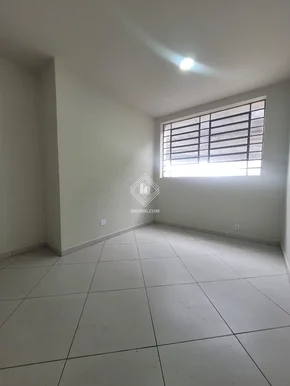 Sala Comercial Ampla Para Locação - Bairro órfãs