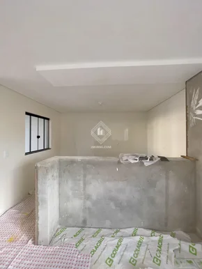 Sobrado De Esquina A Venda No órfãs