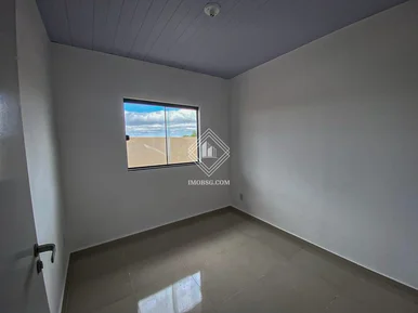 Casa Com Passagem Lateral No Terraliz