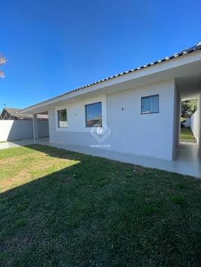 Casa De 3 Quartos Com Espaço De Terreno