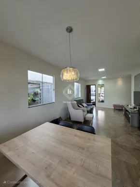 Casa à Venda - Colônia Dona Luiza