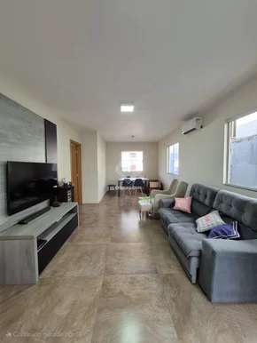 Casa à Venda - Colônia Dona Luiza