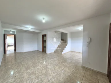Triplex à Venda/locação Em Uvaranas