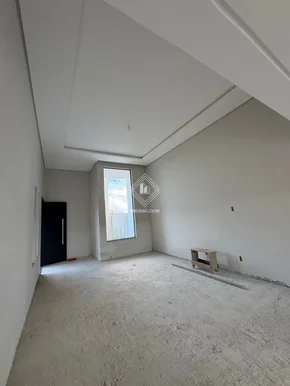 Casa De Excelente Padrão Em Condomínio