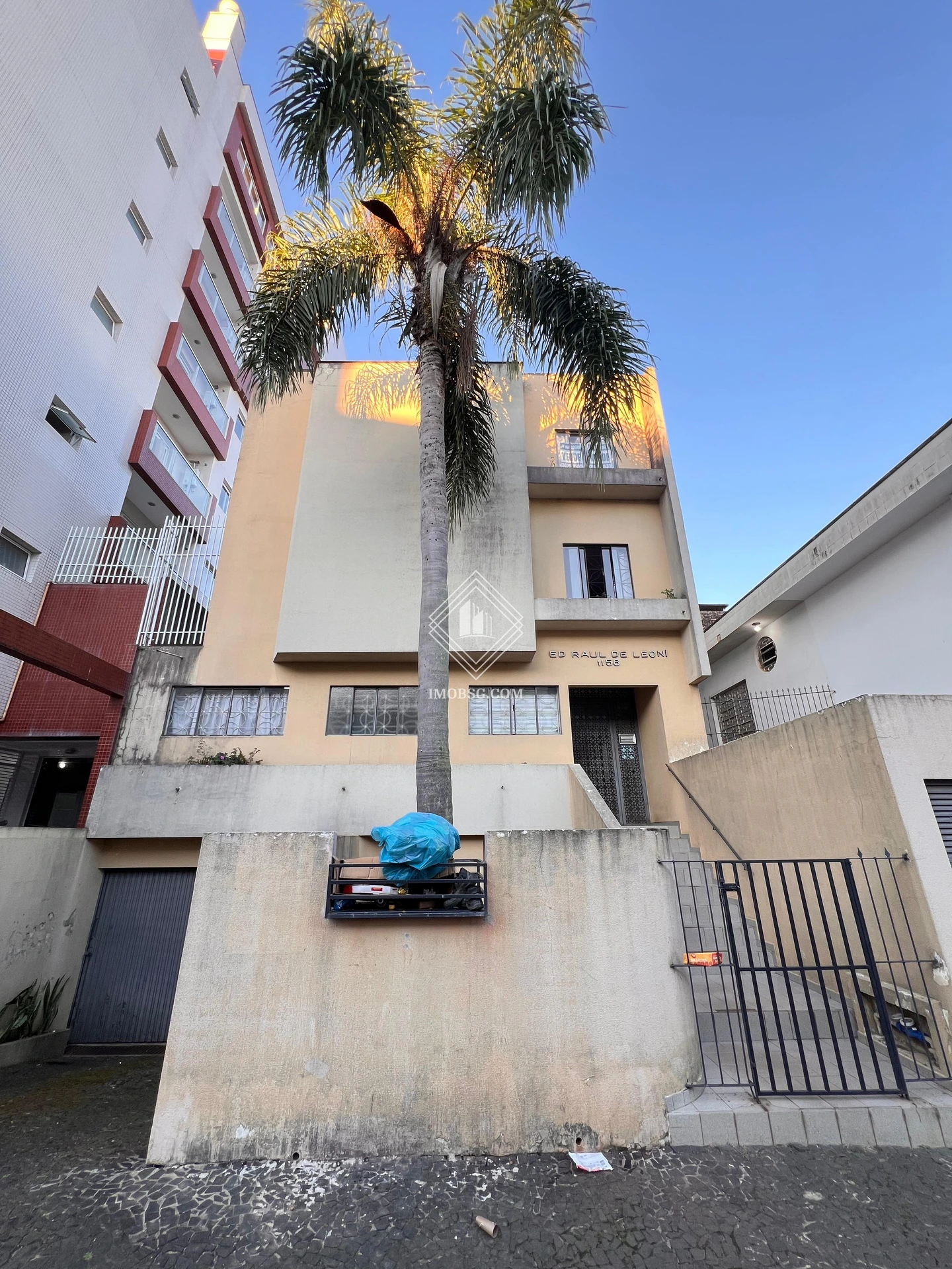 Apartamento à Venda No Centro De Ponta Grossa.