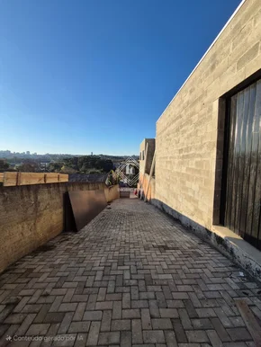 Barração/depósito Para Locação (fundos)