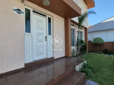 Casa Com 05 Suítes - Comercial Ou Residencial No Centro