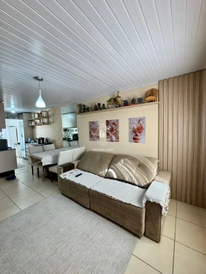 Casa Semimobiliada Em Uvaranas