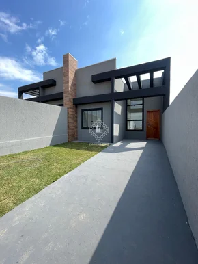 Casa Com 3 Quartos E Terreno No Cará-cará
