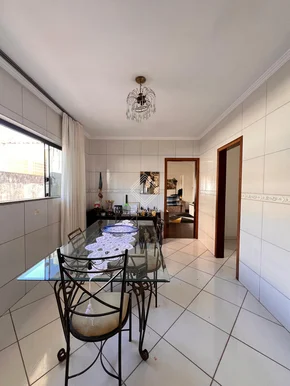 Casa Térrea - Bairro órfãs