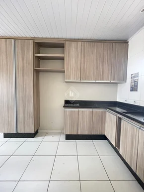 Casa Semimobiliada Para Locação ? Campos Elísios, Contorno
