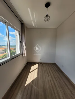 Sobrado Semimobiliado Para Locação - Bairro Contorno