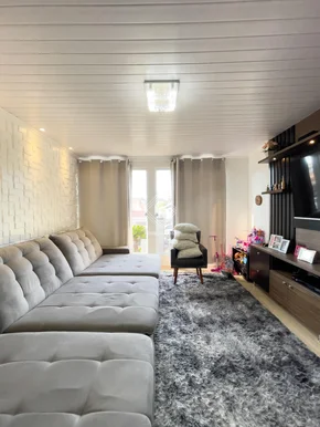 Casa Térrea Com Piscina Em Oficinas