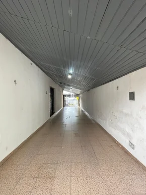 Casa Térrea Com Piscina Em Oficinas