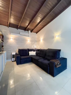 Sobrado De 3 Quartos Em Oficinas