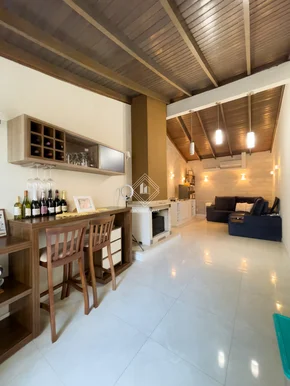 Sobrado De 3 Quartos Em Oficinas