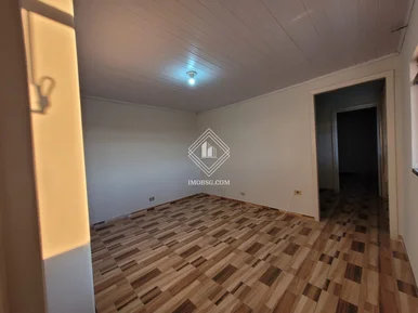 Casa à Venda Com Terreno Amplo