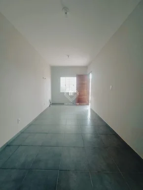 Excelente Casa Semi Mobiliada Para Locação No Neves