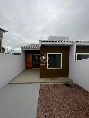 <strong>Casa com terreno na Vila Cipa</strong>