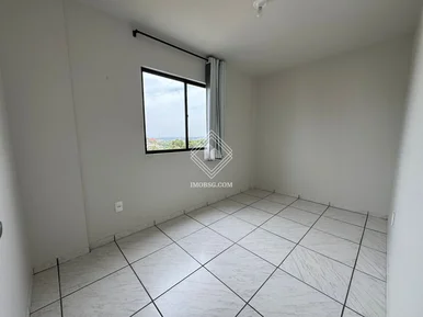 Condomínio Vista Uvaranas - Apartamento à Venda