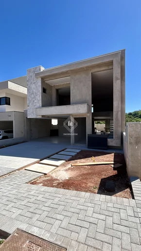 Sobrado No Condomínio Vale Dos Vinhedos