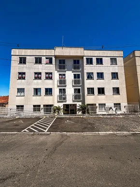 <strong>Apartamento em condomínio clube no bairro Órfãs</strong>