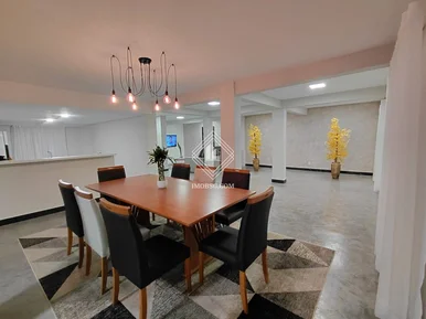 Casa Térrea Semimobiliada A Venda No Jardim América