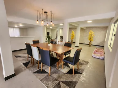 Casa Térrea Semimobiliada A Venda No Jardim América