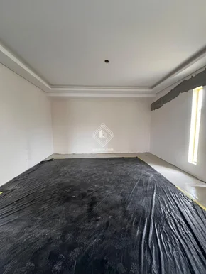 Casa Térrea Individual Com Muito Espaço.