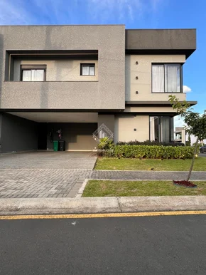 Casa - Condomínio Coliseu