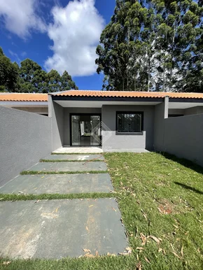 <strong>Casas com edícula no Recanto Brasil</strong>