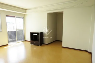 Apto No Edifício Lariju - São José