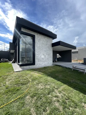 <strong>Casa no Condomínio Ecoville</strong>