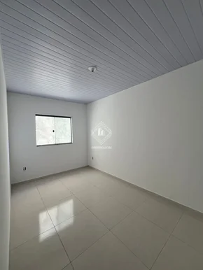 Casa Com Passagem Lateral No Cidade Jardim