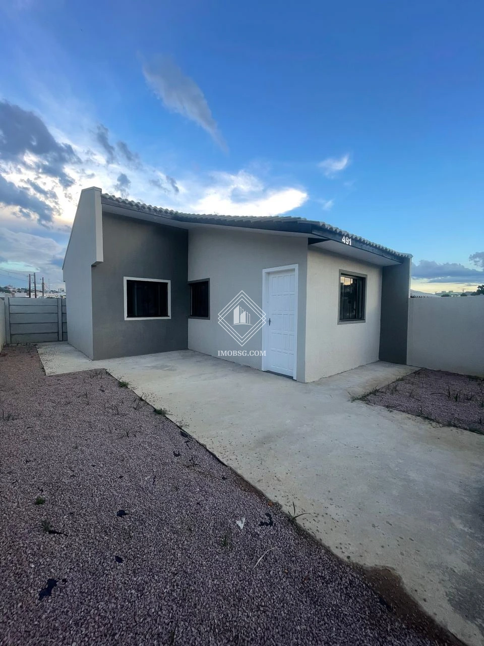 Casa De Esquina Jd Maracanã