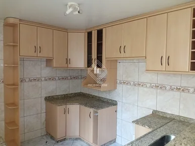 Sobrado - Bairro órfãs