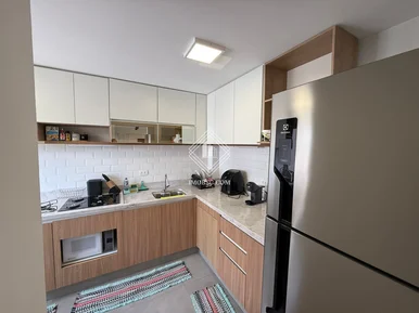 <strong>Apartamento semimobiliado no centro</strong>