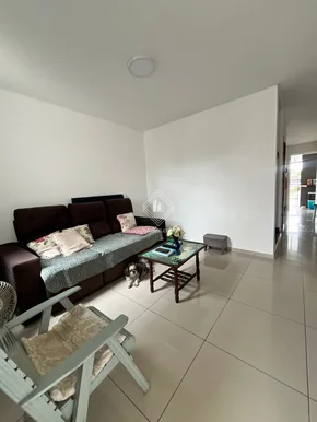 Sobrado - 3 Quartos (1 Suíte)